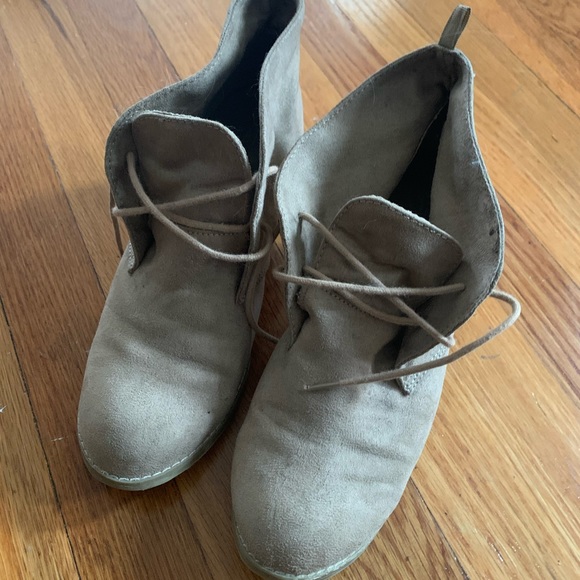 Tan Suede Booties, short heel - Picture 3 of 6